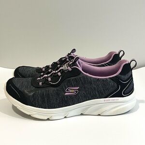 Skechers Women’s Relaxed Fit D’Lux Comfort Shoes Air Cooled Memory Foam 7.5